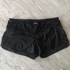 Lululemon run short 2.5”